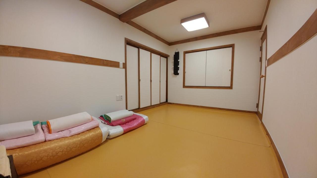 Hyosunjae Hanok Guesthouse Seoul Exteriör bild