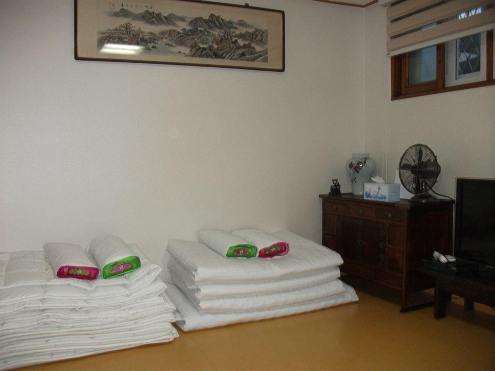 Hyosunjae Hanok Guesthouse Seoul Exteriör bild