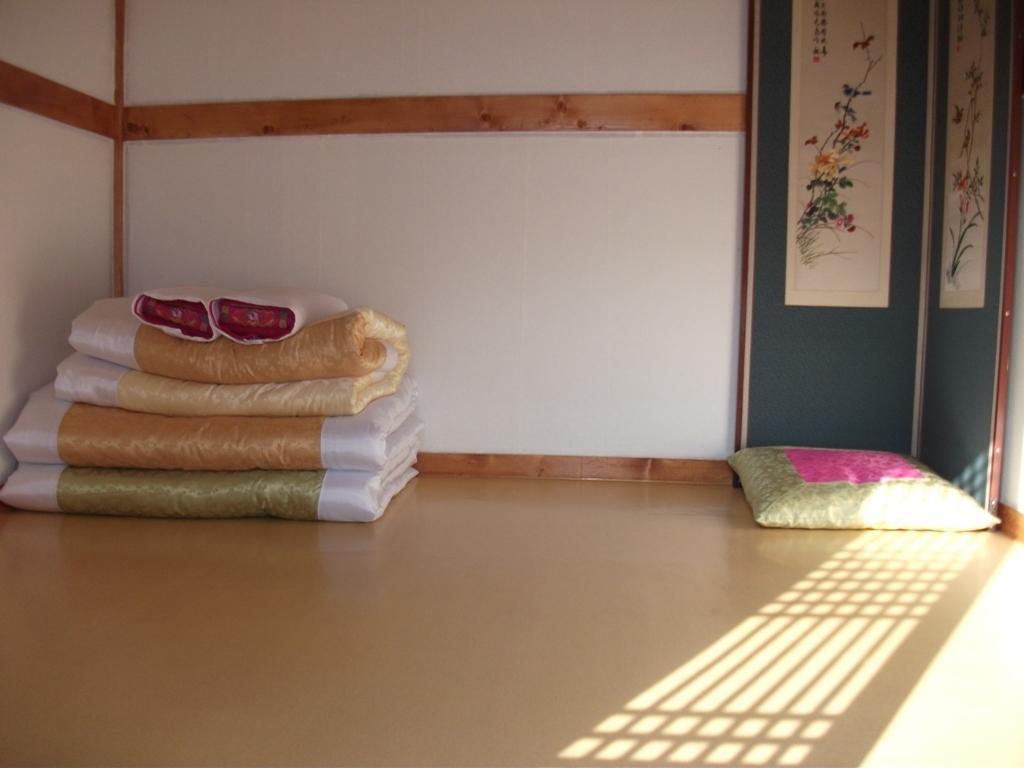 Hyosunjae Hanok Guesthouse Seoul Rum bild